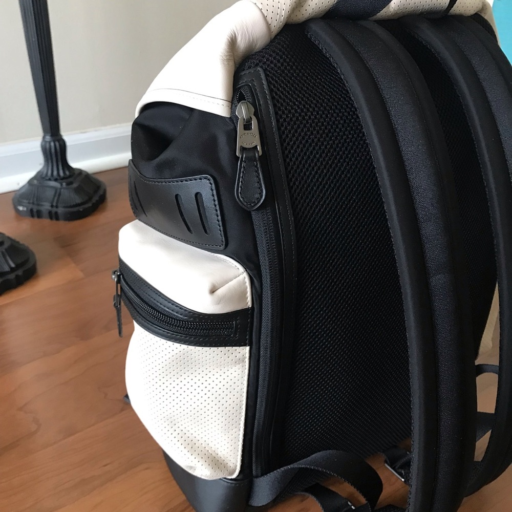 Coach Trek Leather Drawstring Multi Purpose Backpack - Picture 5 of 16